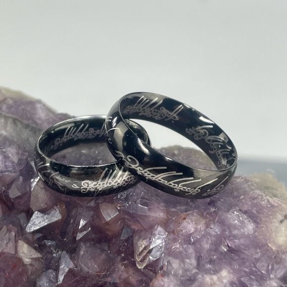 His and Hers LOTR Black Rings - Picture 2 of 13